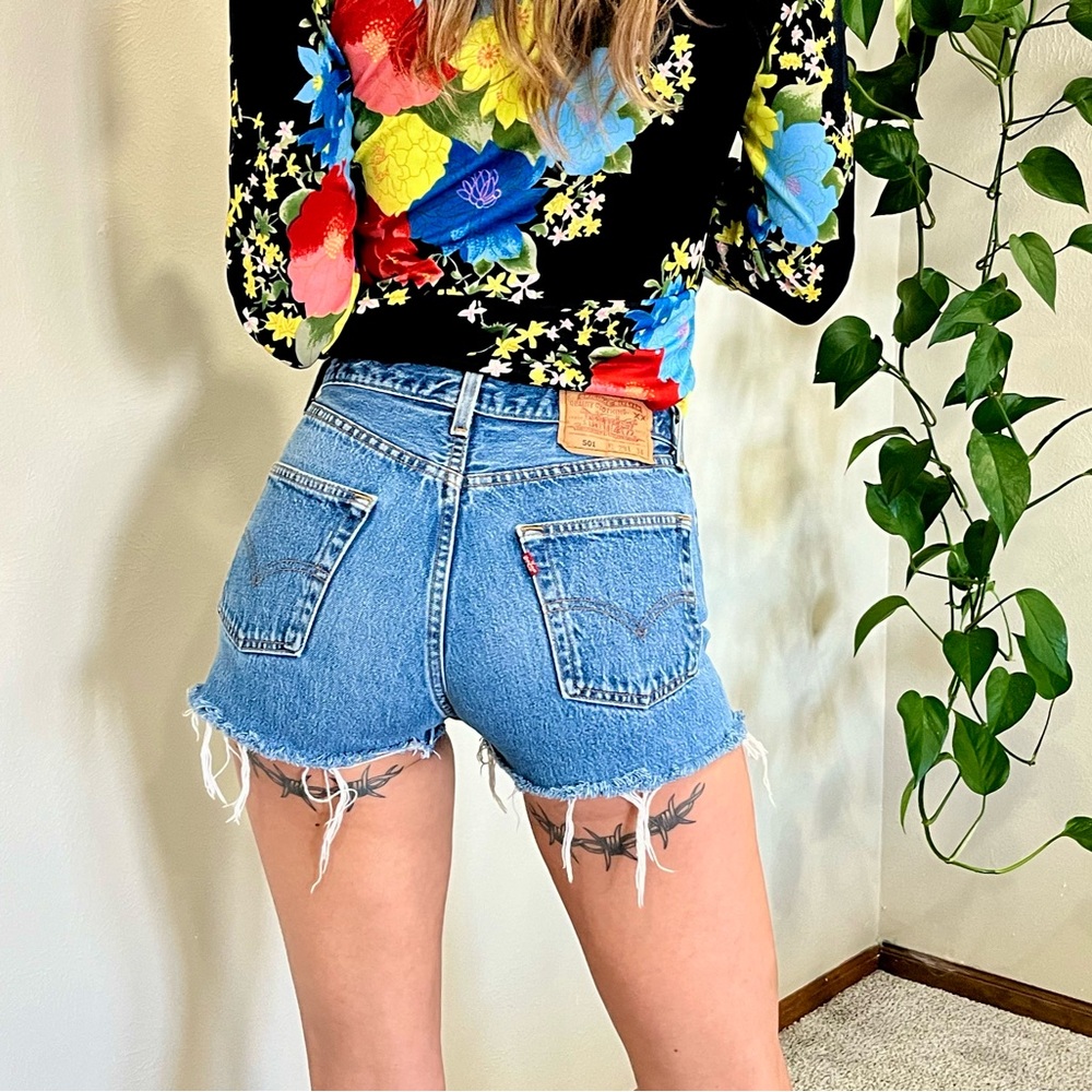 Vintage Levi’s 501 cutoff shorts